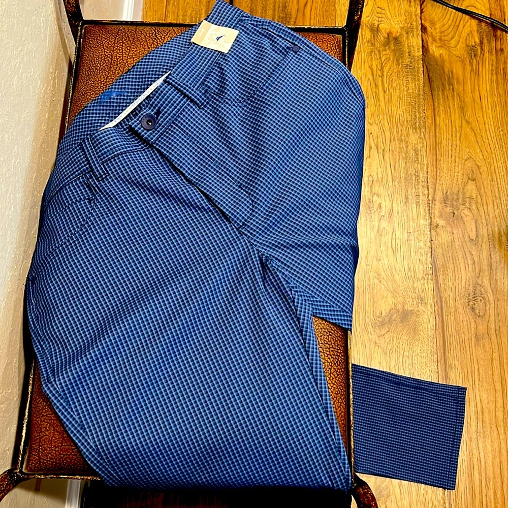 Brand New Tommy Bahama Ace Fairway 5 Pocket Island Pant Moisture Wicking UPF 30!